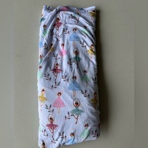 Posh Peanut Noel Crib Sheet